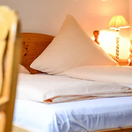 Weinheber Hornung 3*