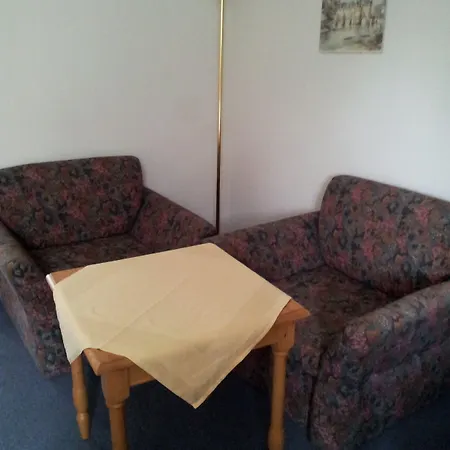 Weinheber Hornung 3*